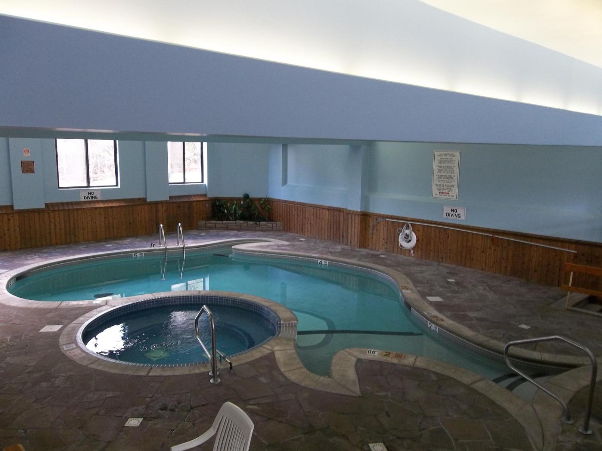 Carriage House Motor Inn Lake Placid Exterior photo
